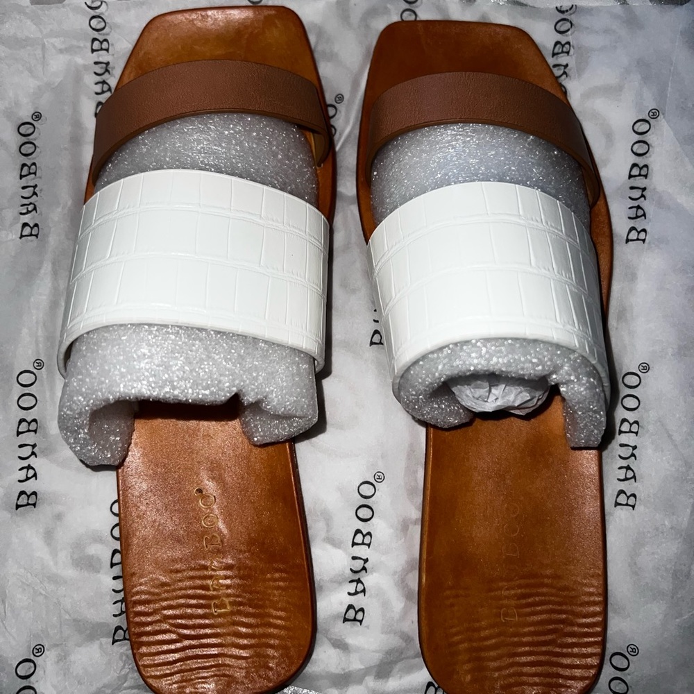 Forever 21- Square Dual Strap Sandals